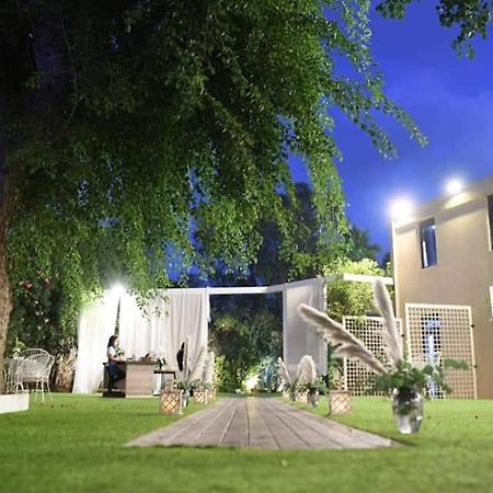 Q Village - Poleg Beach Netanja Exterior foto